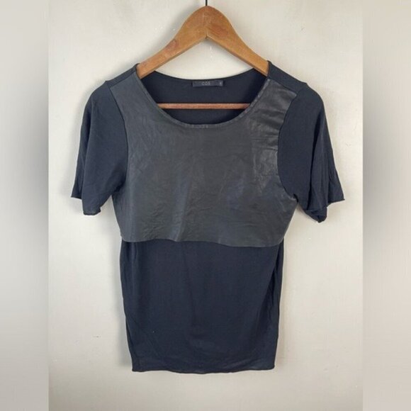 COS black women’s faux leather front scoop neck Tee shirt size XS - Picture 2 of 10